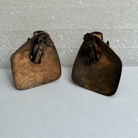 Vintage Amber Toned Resin Cluster Clip On Earrings Statement Jewelry - Picture 3 of 4